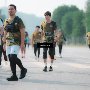 Runner Photo 6438031
