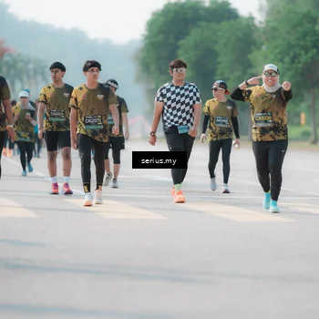 Runner Photo 6438055