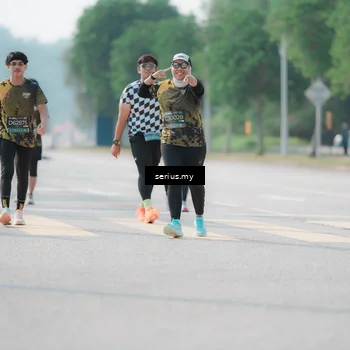 Runner Photo 6438056