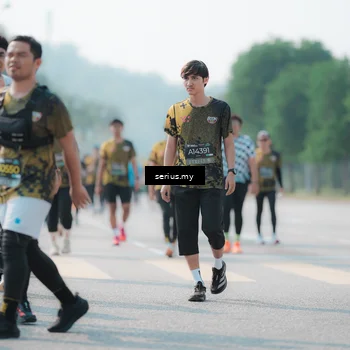 Runner Photo 6438057