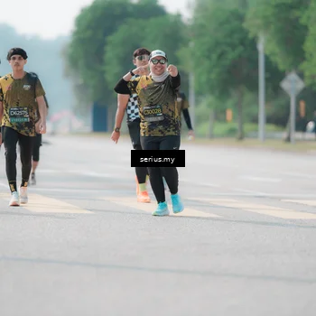 Runner Photo 6438065