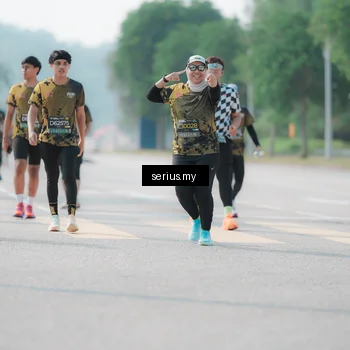 Runner Photo 6438072