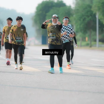 Runner Photo 6438076