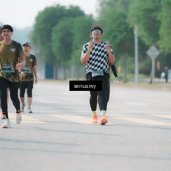 Runner Photo 6438083