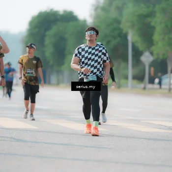 Runner Photo 6438092
