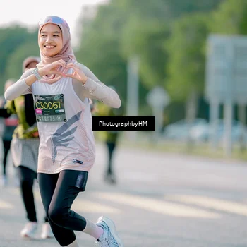 Runner Photo 6438095