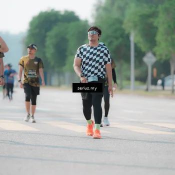 Runner Photo 6438096