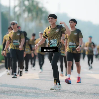 Runner Photo 6438106