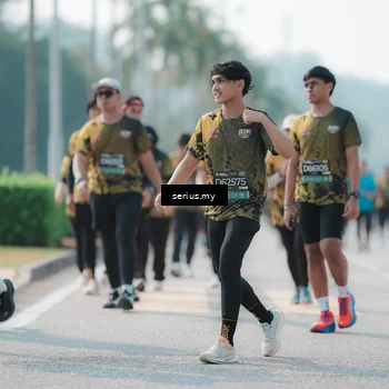Runner Photo 6438114