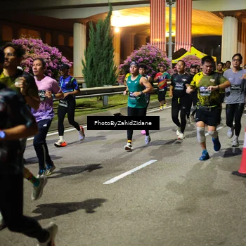 Runner Photo 6438123