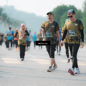 Runner Photo 6438154