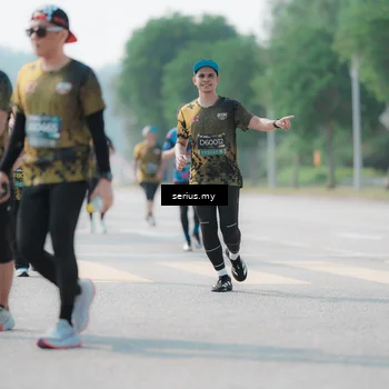 Runner Photo 6438159
