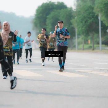 Runner Photo 6438186