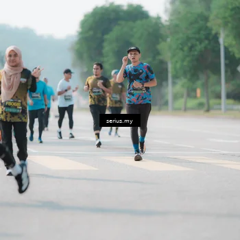 Runner Photo 6438188