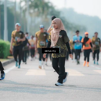 Runner Photo 6438202