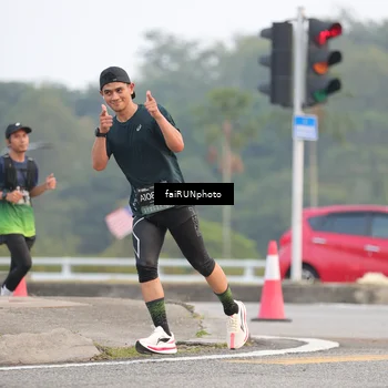Runner Photo 6438212