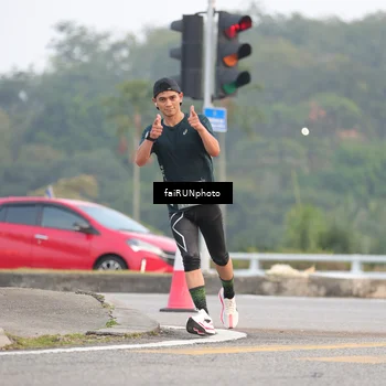 Runner Photo 6438213