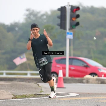 Runner Photo 6438215