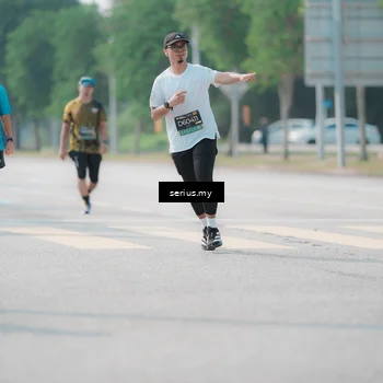 Runner Photo 6438229