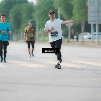 Runner Photo 6438235