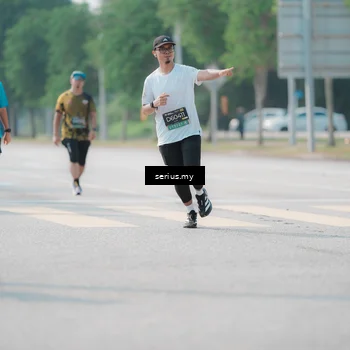 Runner Photo 6438239