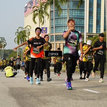 Runner Photo 6438244