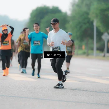 Runner Photo 6438250