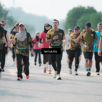 Runner Photo 6438304