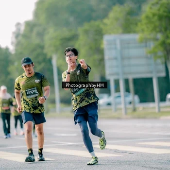 Runner Photo 6438313