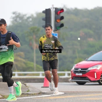 Runner Photo 6438315