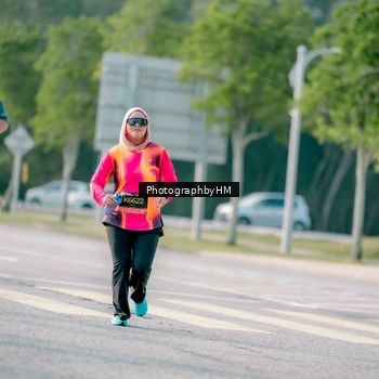 Runner Photo 6438335