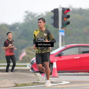 Runner Photo 6438381