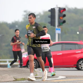 Runner Photo 6438394