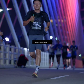 Runner Photo 6438435