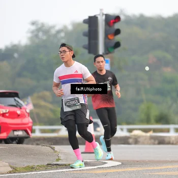 Runner Photo 6438449