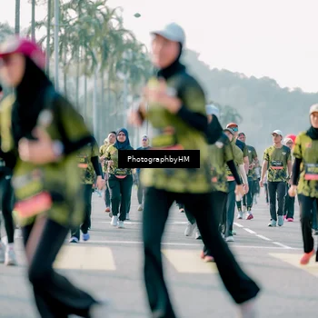 Runner Photo 6438494
