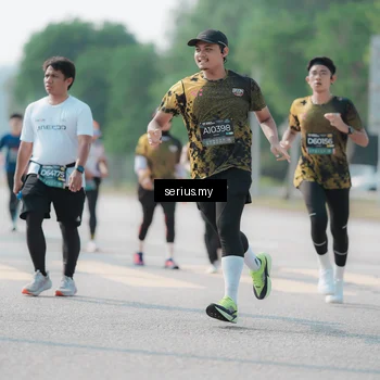 Runner Photo 6438496
