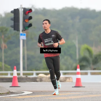 Runner Photo 6438499
