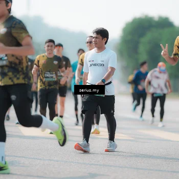 Runner Photo 6438501