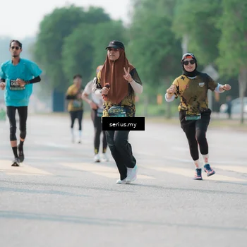 Runner Photo 6438510
