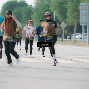 Runner Photo 6438517