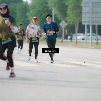 Runner Photo 6438536