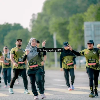 Runner Photo 6438555