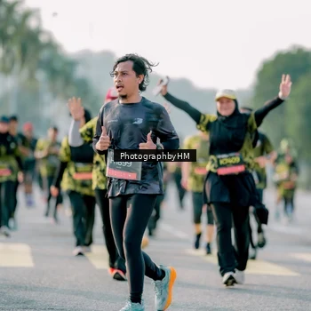 Runner Photo 6438571