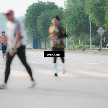 Runner Photo 6438596