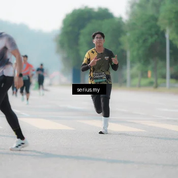Runner Photo 6438602