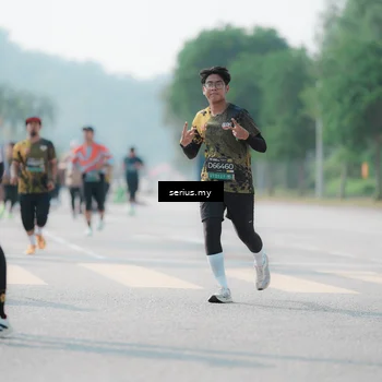 Runner Photo 6438612