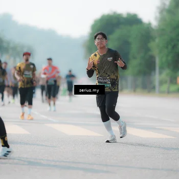 Runner Photo 6438621