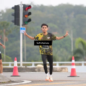 Runner Photo 6438657