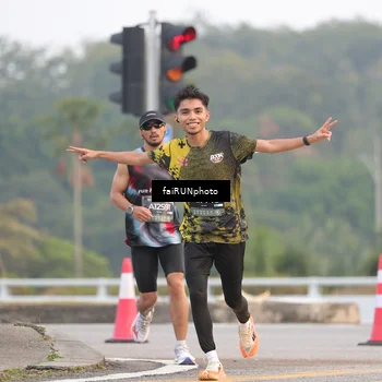 Runner Photo 6438659